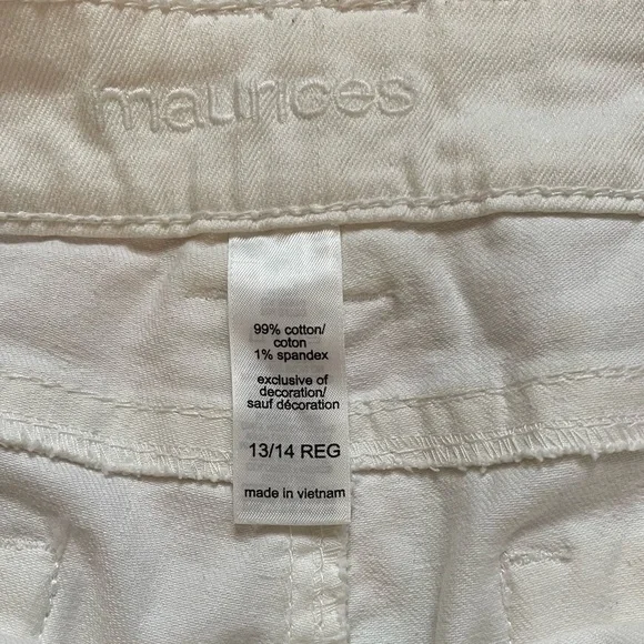 Maurices vintage white flare jeans 2 button - Picture 5 of 9